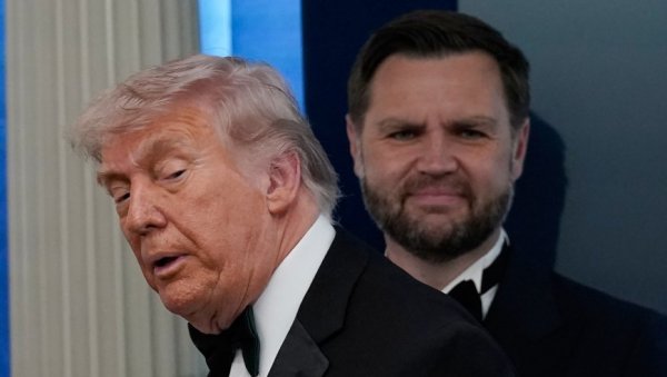 НИЈЕ ТО РЕКАО! Сви брује о Трамповој изјави, Венс покушава да спаси ствар демантујући га (ВИДЕО)
