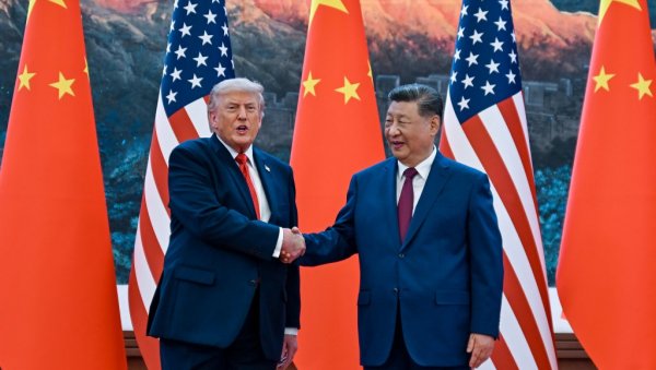 НАЈНОВИЈЕ: Трамп открио да је Си понудио помоћ око Ирана
