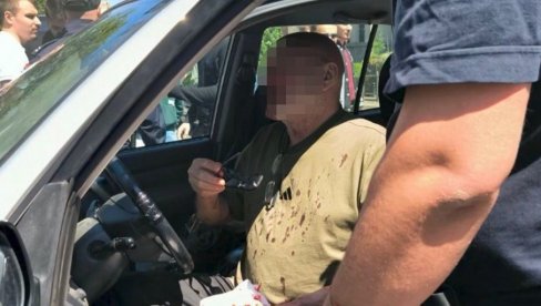 BLOKADERI LINČOVALI ČOVEKA: Siledžijstvo, batinjanje i nasilje je jedina njihova politika!