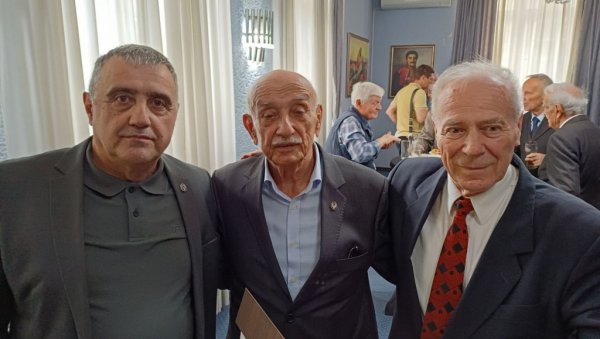 УДРУЖЕЊЕ ВЕТЕРАНА ОБ И ВП ОБЕЛЕЖИЛО СВОЈ ДАН:  Нема заборава за хероје и њихове породице... (ФОТО)