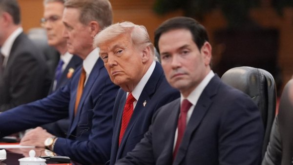 РЕКАО ЈЕ ТО СНАЖНО Трамп: Си Ђинпинг понудио помоћ Кине за отварање Ормуског мореуза
