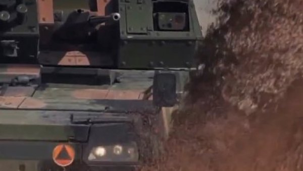 УКРАЈИНЦИ ДОБИЛИ ПОЉСКОГ ВУЛВЕРИНА: Звер на осам точкова меље све пред собом (ВИДЕО)