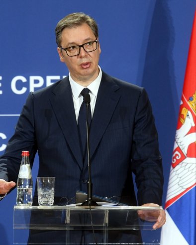 ВУЧИЋ О БЛОКАДЕРИМА: Ако мисле да је важније да се бацају контејнери и напада полиција од довођења инвестиција, то говори о њима