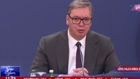 ВУЧИЋ СЕ ОБРАЋА НАЦИЈИ: Народу доста оних који му на сваком месту говоре знаш ли ти ко сам ја