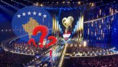 СКАНДАЛОЗНО! Албанци на финале Евровизије донели заставу лажне државе Косово