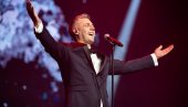 NAJVEĆA NAGRADA SU LJUDI KOJI PEVAJU SA NAMA: Bojan Vasković Leksington o novim pesmama, porodici i letnjoj sezoni (FOTO)