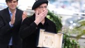 DŽON TRAVOLTA ZAPREPASTIO JAVNOST SVOJIM NOVIM IMIDŽOM: Fanovi se pitali šta mu se desilo u 72-oj godini