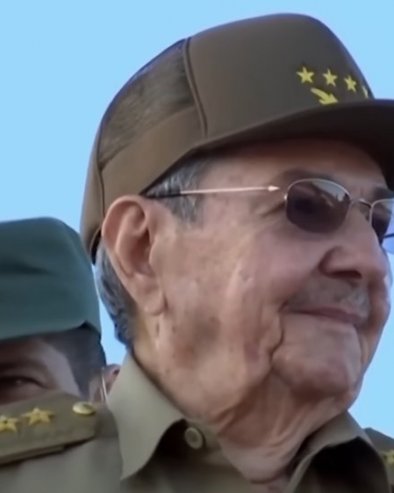ПОСЛЕ АМЕРИЧКЕ ОПТУЖНИЦЕ, КАСТРО У ХАВАНИ: Кубански државни врх пружио подршку бившем лидеру