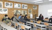 U KLUPAMA DO PETKA: Kraj školske godine za maturante gimnazija