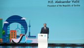 VUČIĆ SE OBRAĆA IZ BAKUA (VIDEO)