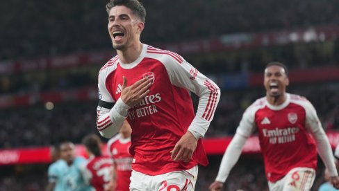 FENJERAŠ NAMUČIO LIDERA: Arsenal na korak od titule! Nemac srušio bunker Barnlija!