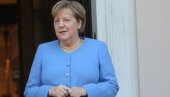 МЕРКЕЛОВА ОДЛИКОВАНА: Добила Европски орден за заслуге (ВИДЕО)