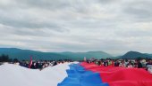 ДАН КАДА СУ ТУЂЕ ЗАСТАВЕ ПОБЕДИЛЕ БРАЋУ: Референдум у Црној Гори из преспективе тада осмогодишњег Милоша Рмуша из НВУ Баштиник