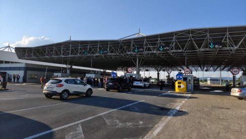 ГРАНИЧНИ ПРЕЛАЗ У ГРАДИШКИ БЕЗ УПОТРЕБНЕ ДОЗВОЛЕ: Пропала седница УО УИО у Бањалуци, нису дошли чланови из ФБиХ