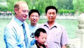 UPOZNAO GA KAO DEČAKA: Putin se sastao s Kinezom s kojim se susreo pre 26 godina (VIDEO)