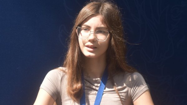 ПОСЛЕ ТЕКСТА У „НОВОСТИМА“: Талентована Драгана Гавриловић добила рачунар