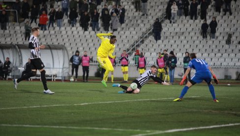 ISKORAK U KARIJERI: Bivši ljubimac grobara potpisao za šampiona!