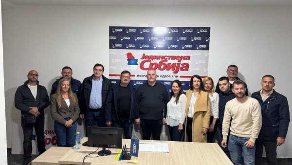 У НОВОМ САДУ ОДРЖАНА СЕДНИЦА ПОКРАЈИНСКОГ ОДБОРА ЈС: Пуна подршка председнику Вучићу