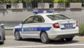 ХОРОР У МИРИЈЕВУ: Мушкарац грабио и вукао децу по земљи наочиглед пролазника, мајка вриштала: Зауставите га!