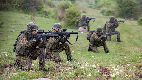 КУРТИЈУ ЖАНДАРМИ ПАРАВАН ЗА КБС: Анализа Новости - Шта се крије иза формирања Специјалне полицијске јединице на КиМ