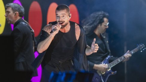 RIKI MARTIN ZAPALIO BEOGRAD: Latino pop zvezda digla publiku na noge, cela estrada na žurci