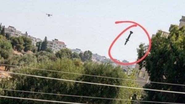 ИЗРАЕЛСКА РАКЕТА ПОГАЂА ГРУПУ БОЛНИЧАРА НА ЈУГУ ЛИБАНА: Брутално су убијени док су помагали рањенима (УЗНЕМИРУЈУЋИ ВИДЕО)