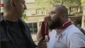 ОВО СУ ПРАВИ ПРИМЕРЦИ СТУДЕНАТА-НОБЕЛОВАЦА! Блокадери напали новинара Информера, ударали га по руци и микрофону