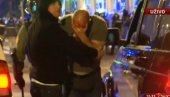JEZIVO: Osvanuo snimak policajca kome su studenti blokaderi razbili glavu! (VIDEO)