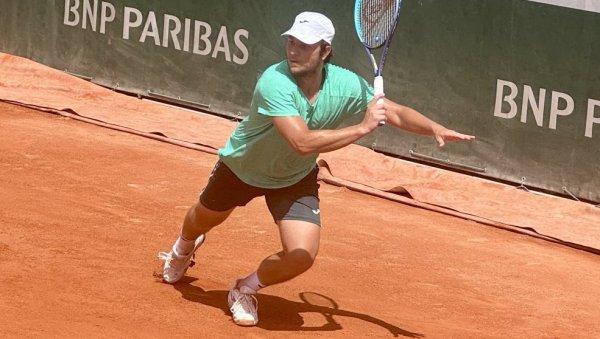 СПЕКТАКЛ ПО ВРЕЛИНИ: Кецмановић супериорно до 2. кола