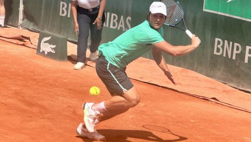 IGRAO BIH I KAO AMATER: Novinare zanimalo da li bi Miomir Kecmanović voleo tenis i da ne živi od ovog sporta