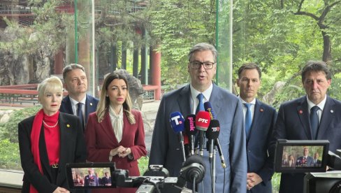 ВУЧИЋ СЕ ОБРАЋА ИЗ КИНЕ: Претходно се састао са премијером и Ванг Хунингом