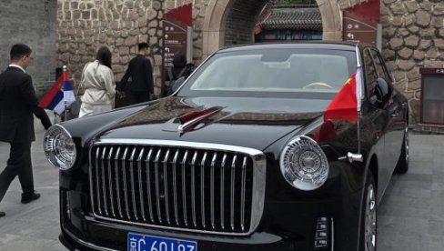 МОЋНО! Ево који аутомобил је Си обезбедио за Вучића - велика част за шефа наше државе