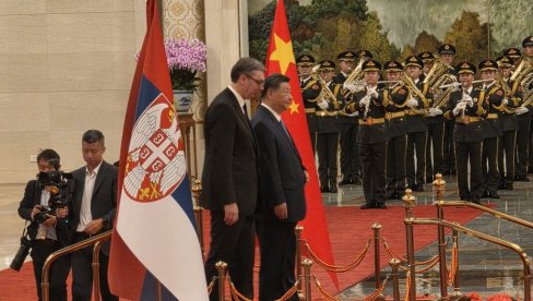 NEKA ŽIVI ČELIČNO PRIJATELJSTVO SRBIJE I KINE: Moćna poruka na sastanku Vučića i Sija