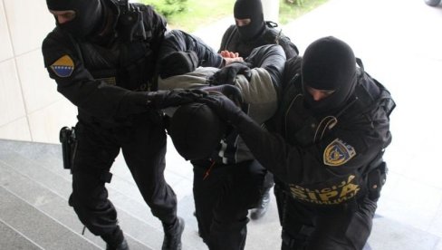 СИПА УХАПСИЛА КРИЈУМЧАРА ОРУЖЈЕМ: Пао Бањалучанин са 43 бомбе, снајпериом и хиљаду метака: