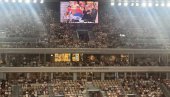 ЈОШ ЈЕДАН РЕКОРД УЗ ПЛЕС, СТЕФАНА И ТАРУ: Како је Новак прославио победу против Француза