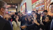 VELIKO INTERESOVANJE: Kineski novinari masovno prate posetu Vučića Kini