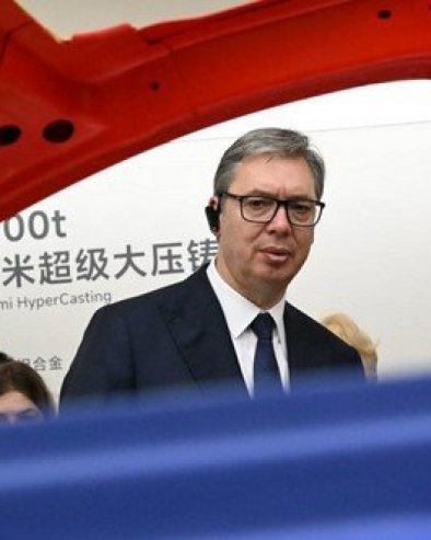 ОВО МЕСТО ЈЕ ЧУДЕСНО, ЈА ОВАКО НЕШТО НИКАДА НИСАМ ВИДЕО Вучић обишао компанију Xiaomi (ФОТО)