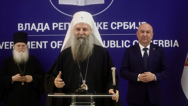 ПАТРИЈАРХ ПОРФИРИЈЕ: Манастир Ватопед је за Србе отаџбина и место где смо се духовно родили (ФОТО)