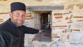 ДОНИРАО ДЕО ЈЕТРЕ: Повеља града Зворника свештенику Дарку Перићу