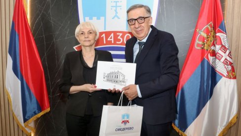 ГРАДСКОЈ БИБЛИОТЕЦИ 300 КЊИГА: Делегација Представништва Републике Српске посетила Смедерево