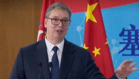 ВУЧИЋ СРЕЋАН ЗБОГ КОМПАНИЈА КОЈЕ ДОЛАЗЕ: Данас сам на видео шта значи наше челично пријатељство