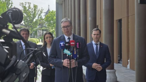 PREDSEDNIK VUČIĆ SE OBRAĆA IZ KINE (VIDEO)