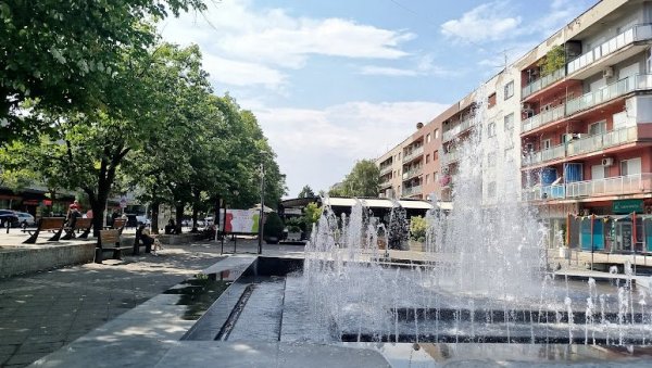 ТРОЈИЧКИ ФЕСТИВАЛ У ПАРАЋИНУ: За викенд наступ КУД-ова и раскошна фолклорна традиција