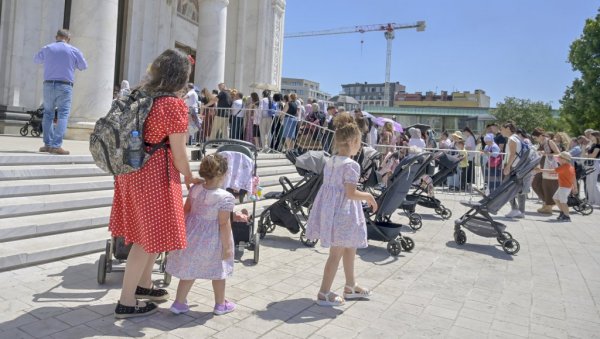 ОДАНОСТ КОСОВСКОМ ЗАВЕТУ Огласила се СПЦ: Појас Пресвете Богородице у храму Светог Саве до суботе