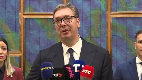 ВУЧИЋ ПОРУЧИО ИЗ ШАНГАЈА: Могу са поносом да кажем да војска Србије расте и модернизује се