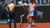 JANIK SINER ISPAO SA ROLAN GAROSA: Prve Sinerove fotografije posle najveće senzacije u Parizu (FOTO)