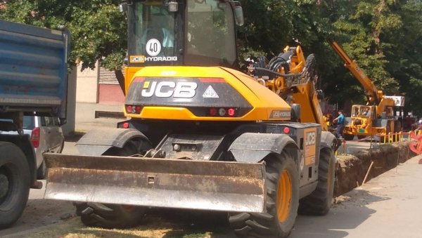 САНАЦИЈА ВОДОВОДА: Радови у Улици цара Душана у Великом Градишту
