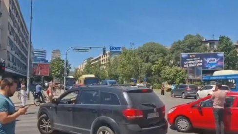 DESETAK BLOKADERA I DANAS MALTRETIRA CEO NOVI SAD: Pogačar i Bogosavljević u prvim redovima među zgubidanima (VIDEO)