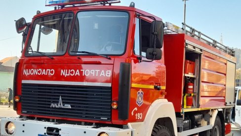 У ПОЖАРУ ПОВРЕЂЕН МУШКАРАЦ: Горео локал у приземљу куће у Грделици