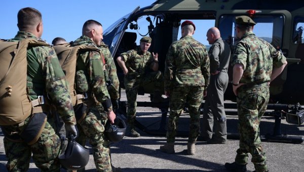 ПОГЛЕДАЈТЕ - ЧУВЕНА 63. ПАДОБРАНСКА БРИГАДА: За отаџбину, за друга, за пушку, за војничку и ратничку част! (ВИДЕО/ФОТО)